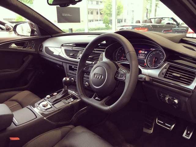 RS6中.jpg