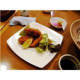 今からが旬のカキフライ　とサラダ　　おいしかったですよ～。