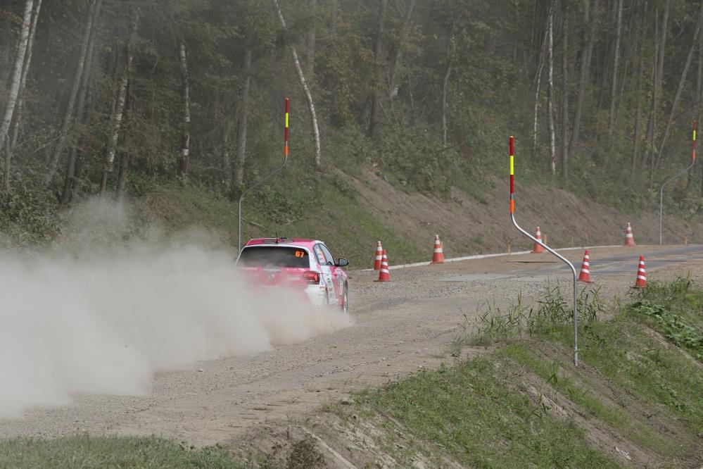 19Rd8_22_00946.JPG