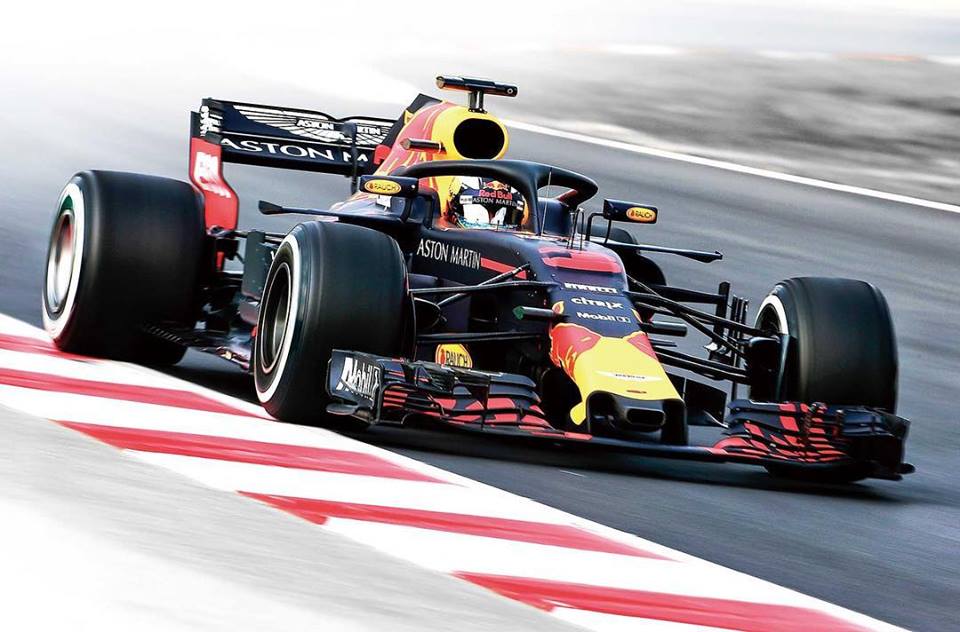 42551898_2136717789693054_6057994952317599744_n.jpg