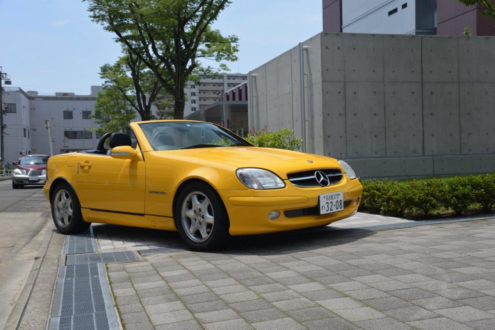 FM6CF1baAAMTQ40.jpg