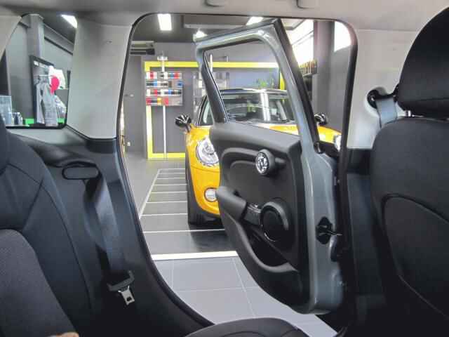 mmm 006-thumb-640x480-92110.jpg