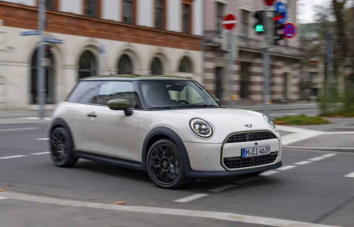 MINI-Cooper-S-Paul-Smith-Edition-9.jpg