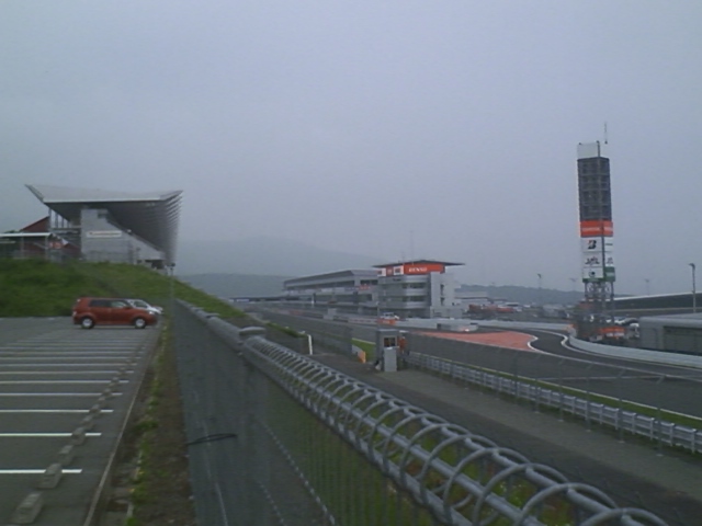 ホームストレート（パナソニックコーナーから）