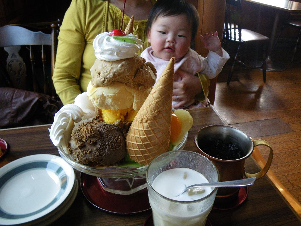 タワーパフェ￥２０００