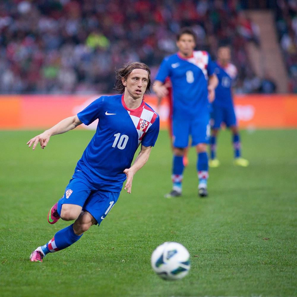 Luka_Modric_-_Croatia_vs._Portugal,_10th_June_2013_(4).jpg