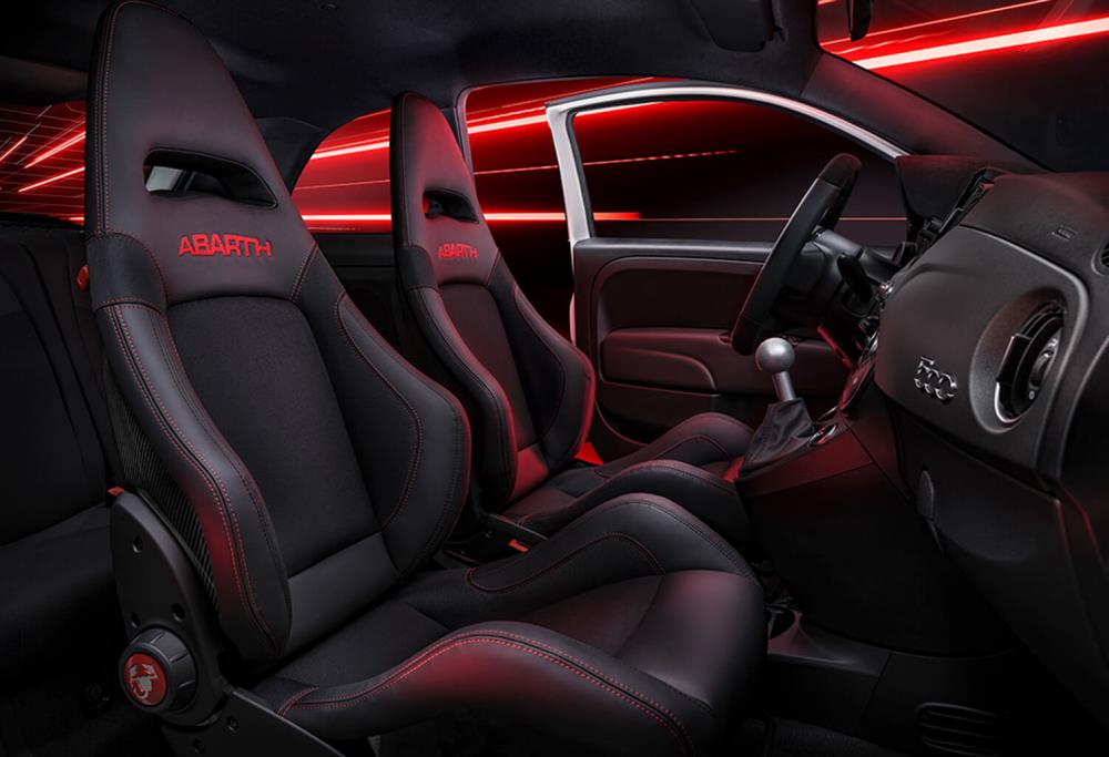 695com_seat.jpg