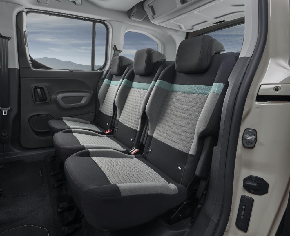 20210201_BERLINGO_NEW_COLOR_010.jpeg