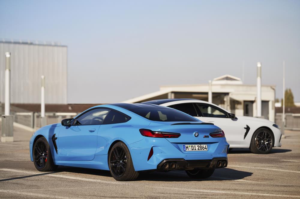 P90448611_highRes_bmw-m8-competition-c.jpg