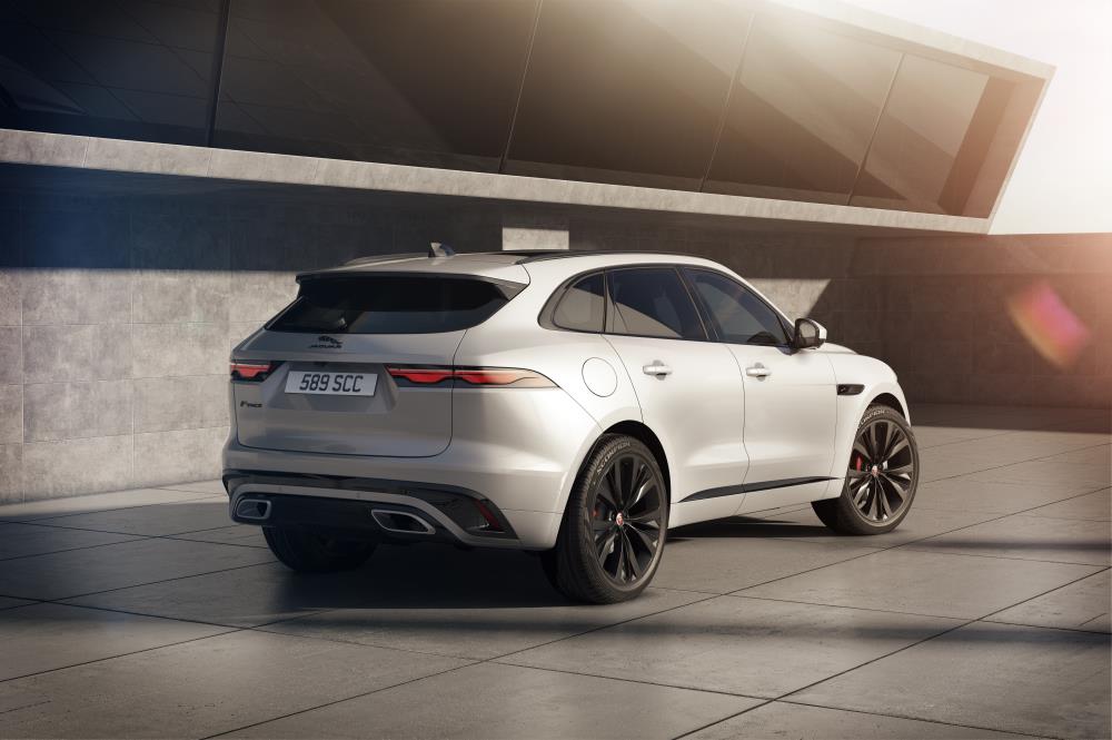 F-PACE_21MY_04.jpg