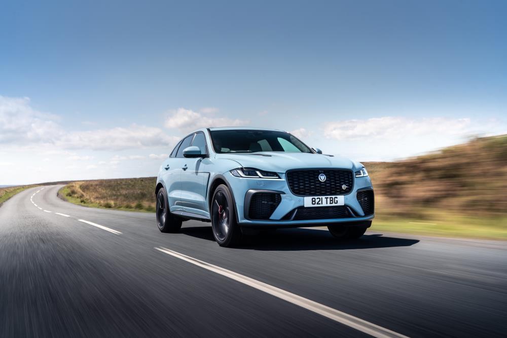 F-PACE SVR JAPAN SV EDITION_05.jpg