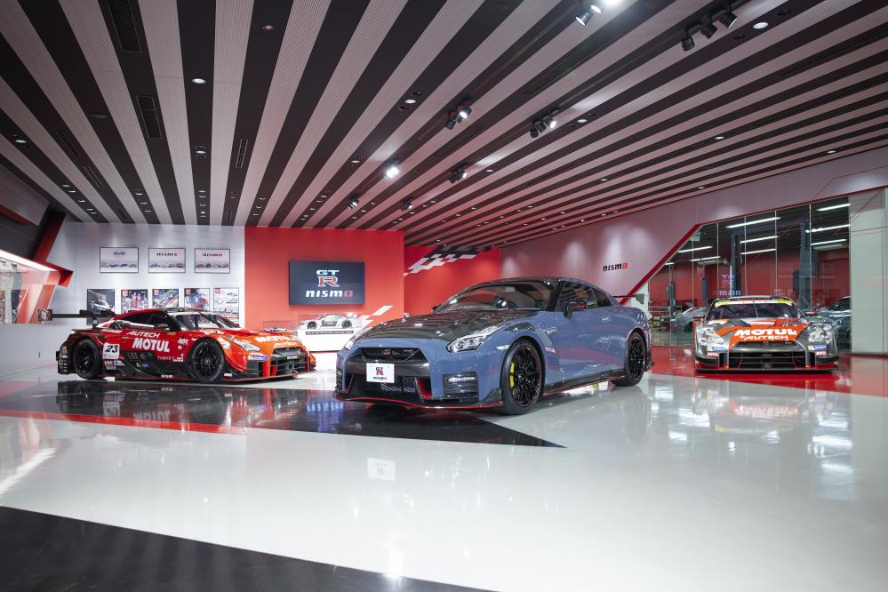 22MY_New_GT-R_NISMO_2873_1-source.jpg