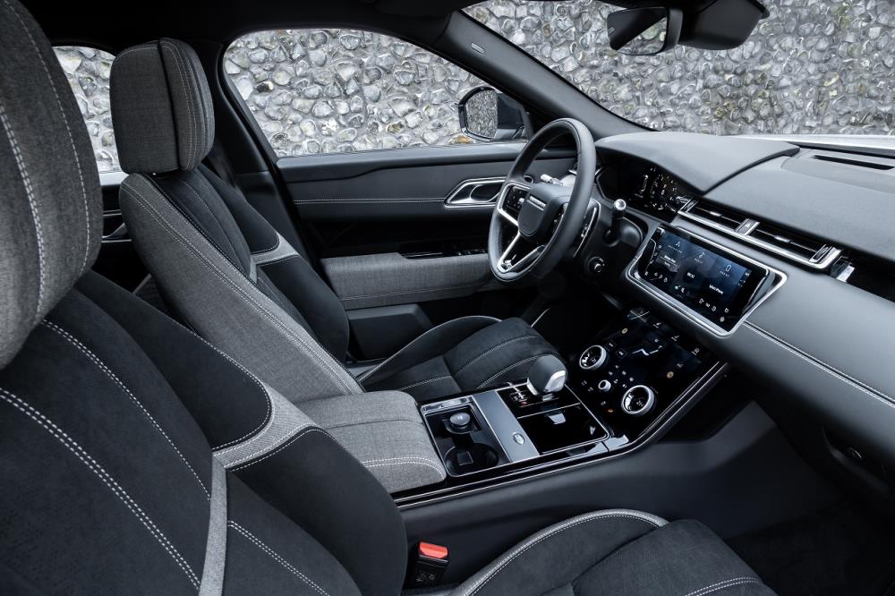 RANGE ROVER VELAR_INTERIOR_2.jpg