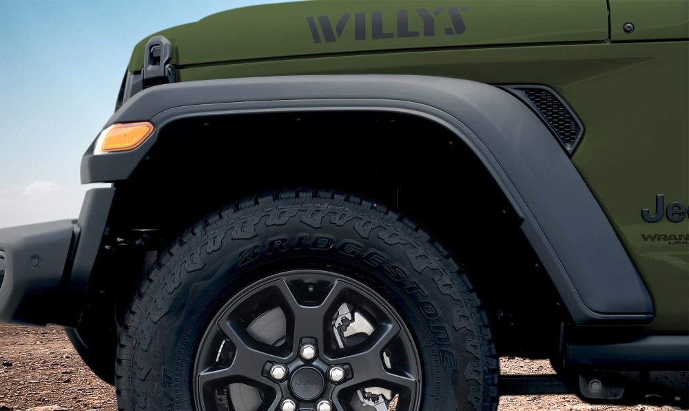 JL_un_Willys_fender.jpg