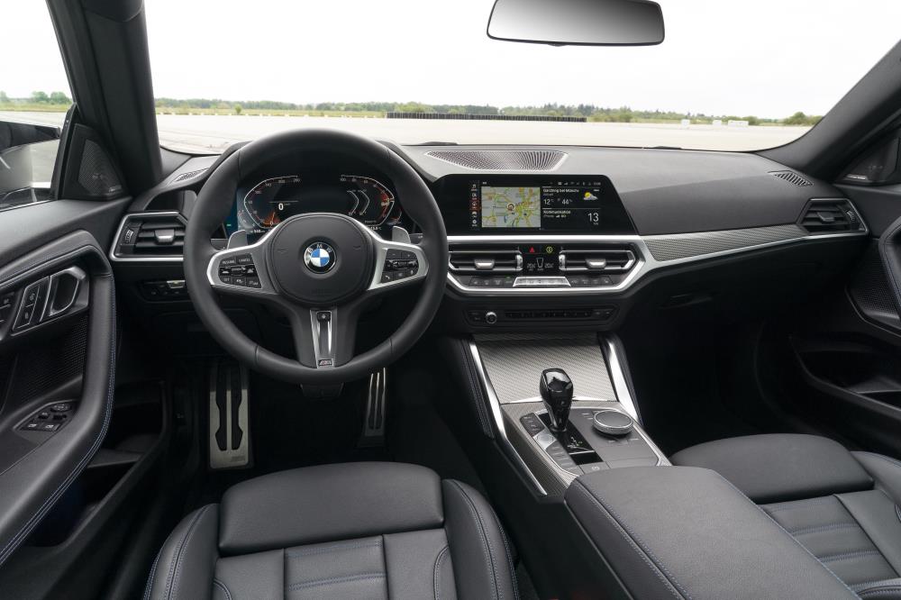P90428481_highRes_the-all-new-bmw-m240.jpg