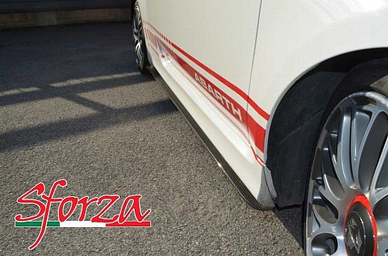 2-Abarth-500-carbon-side-underskirts.jpg