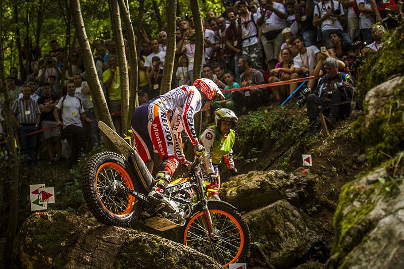 TeamHRC16_RepsolHondaTeam_r8_Bou_2906_ps.jpg